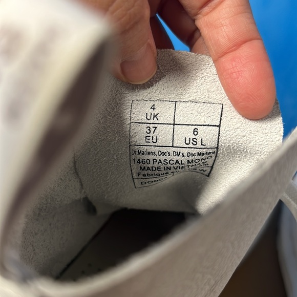 Dr Martens Air Wair boots - Picture 7 of 8